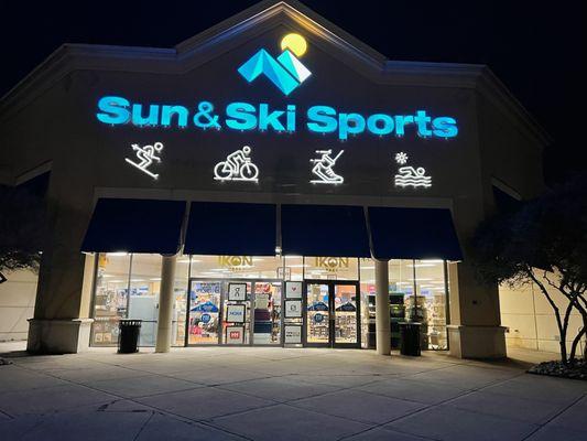 Sun and Ski Sports in Tulsa OK - Ski and Snowboard Shop and Bike Shop