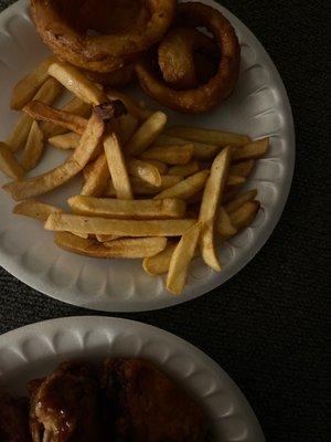 That's a large French fries.  I could have got more at McDonalds