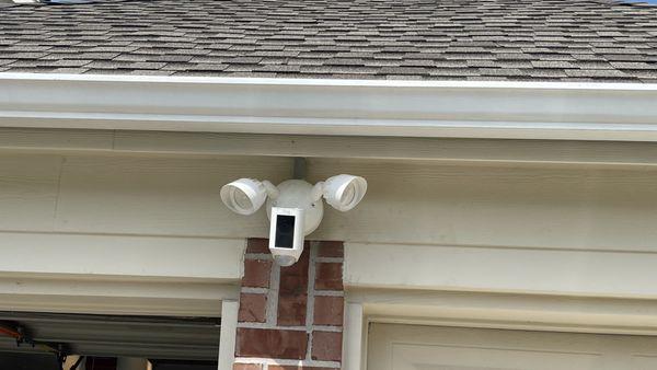 Floodlight camera added to my garage without drilling into my support beam