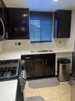 Quartz Countertops installed by VICTOR referral from ECS Cabinetry