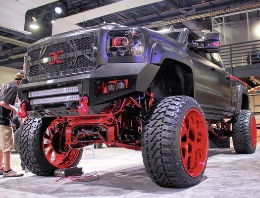 Custom Truck Builds & Performance