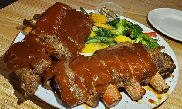 Full rack of ribs with Jack Daniel's sauce