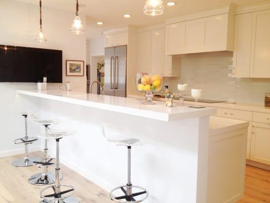 Sleek Palo Alto kitchen.