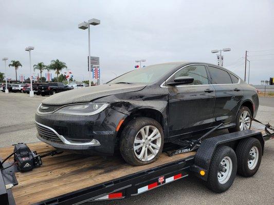 Chrysler 200.  TO SNIDER Collision center.. Sun city to Perris