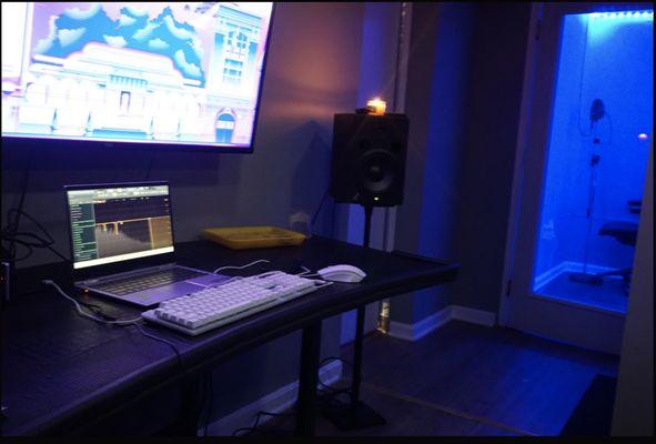 Professional recording, mixing and distribution studio for all major and mainstream platforms