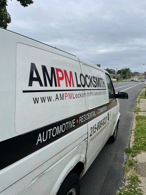 24/7 emergency lockout service