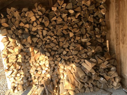 This is a picture of wood delivery from business owner after I filed my complaint with NH Division of Weights & Measurements.