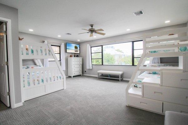 Perfect Loft With Two Bunk Beds