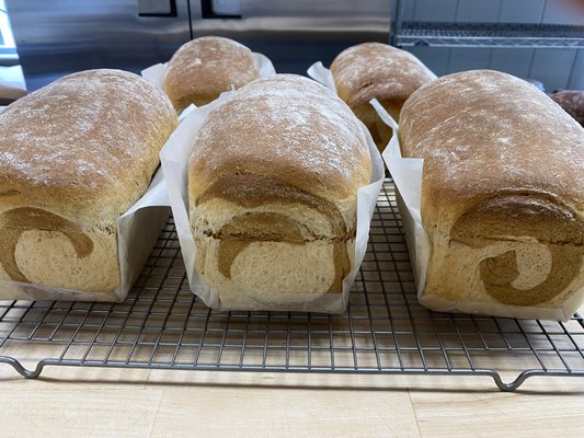 Coffee and molasses breads