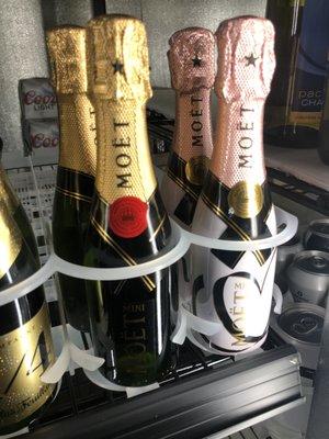 MINI MOËT