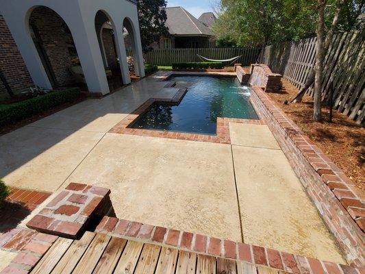 We're experts at cleaning pool patios