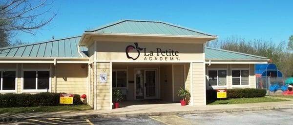 La Petite Academy