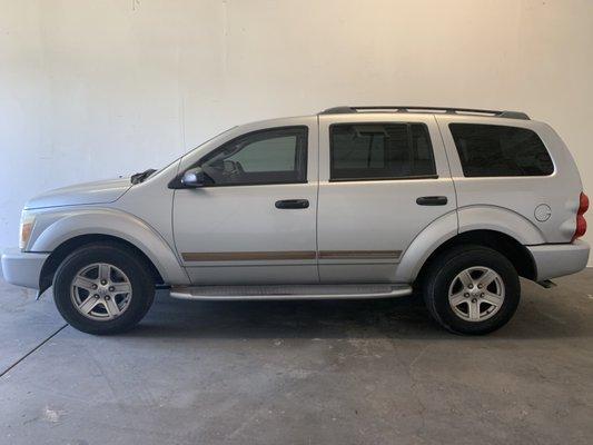 2005 Dodge Durango SLT $2650