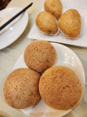 Baked bbq pork bun and fried glutinous ball