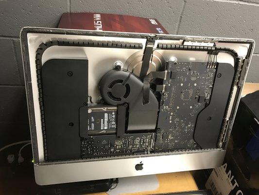 Replacing Lcd for Imac