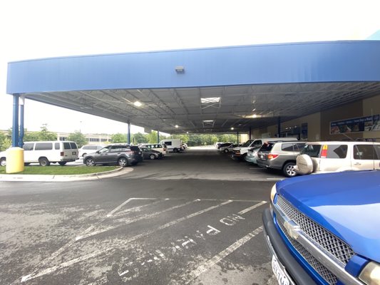 Covered loading area at Restaurant Depot.