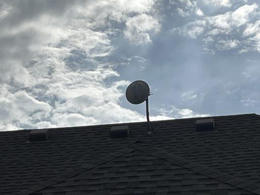 Airosurf antenna, still on my roof after service cancellation.