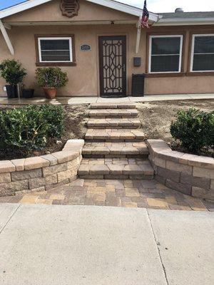 Retaining Wall and Paver Stairs