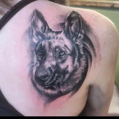 Realistic dog portrait done by Don "Rusty" Sorrell