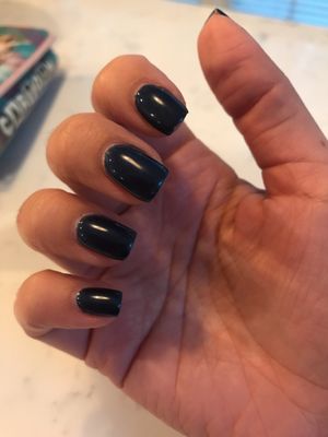 weirdly shaped, cracked and peeling GEL manicure