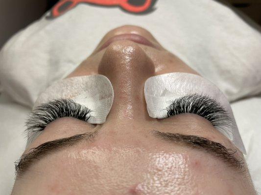 Medium volume lash gorgeous c 14