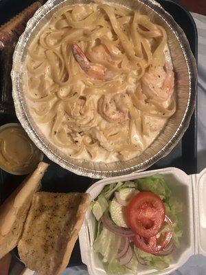 Fettuccini Alfredo w/ Jumbo Shrimp