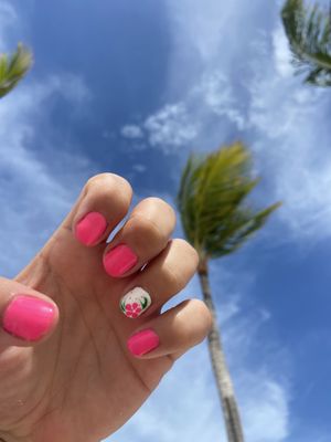 Always comes through for cute vacation nails