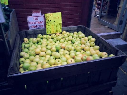 Fresh apples!