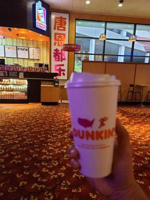 Dunkin spelled in Chinese