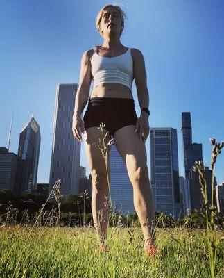 Female personal trainer in Chicago.