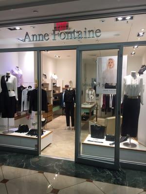 The Anne Fontaine storefront located at Charleston Place.