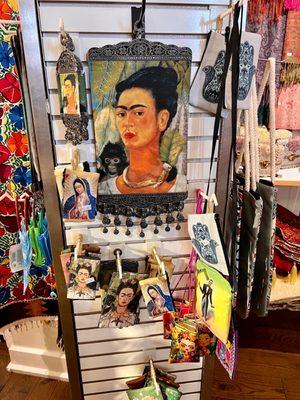 Frida Kahlo fans...