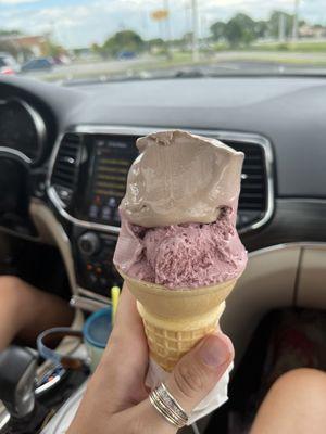 1 scoop with chocolate and black cherry