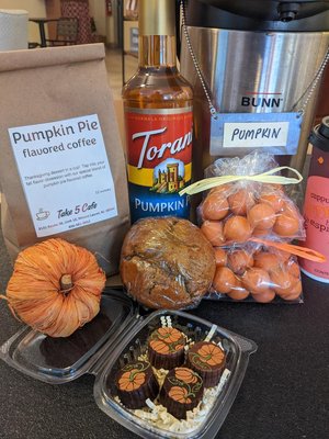 It's that time of year, everything pumpkin...even pumpkin truffles a
& pumpkin maltballs!