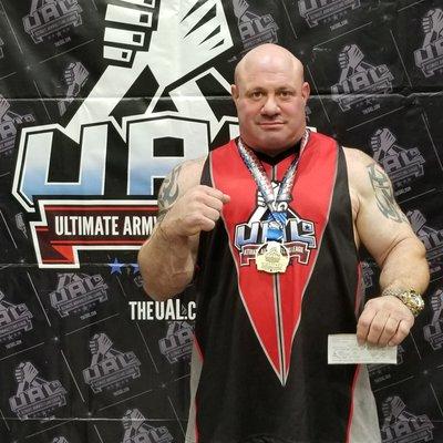 Our amazing owner Scot Mendelson winning 1st at the LA FitExpo.  Want to join our armwrestling team? Stop by every Tuesday night at 8pm!!