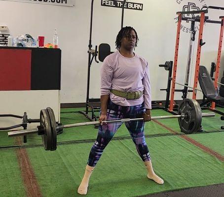 225 lbs of woman strength (deadlift)