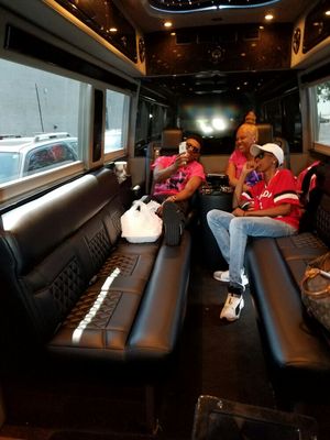 Empire tv star Bryshere Gray and his sisters enjoying TJA Transportation LLC