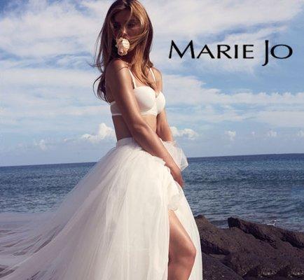 Marie Jo. Our answer to the pretty basic and the stunning special.