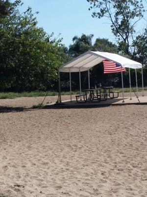 Tent for shade.