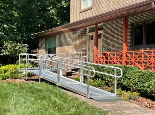 Aluminum wheelchair ramp Lifeway Mobility