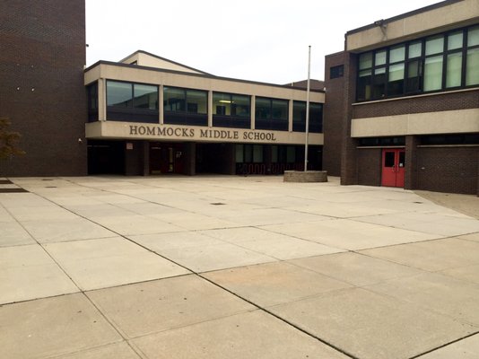 Hommocks Middle School