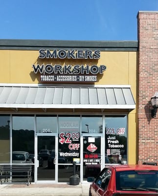 Front of Smoker's Workshop.
 Weird name!