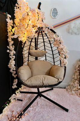 Sakura Swing Chair Booth