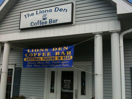 The Lion's Den Cafe