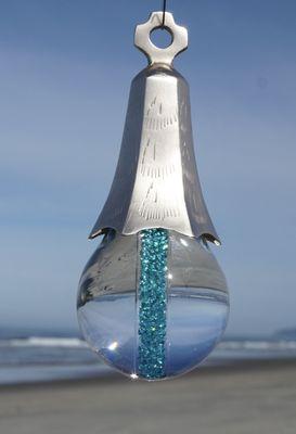 Standard bulb, Hexagonal bell, Preciosa "Blue Zircon" crystals and December Oregon Rain. See at oregondudrops.com.