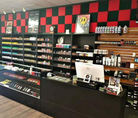 If you are looking for the best vape shop near you Vaporland is the perfect match. Premium E-Liquids, Authentic Hardware, and fun Lounge