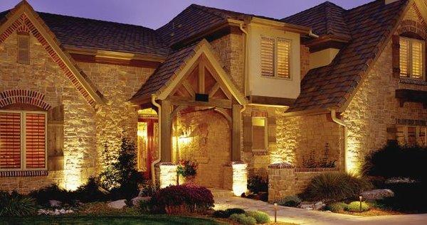 Outdoor Landscape Lighting in Indianapolis, IN