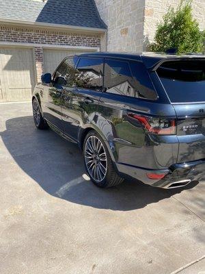 2020 Land Rover, full detail.