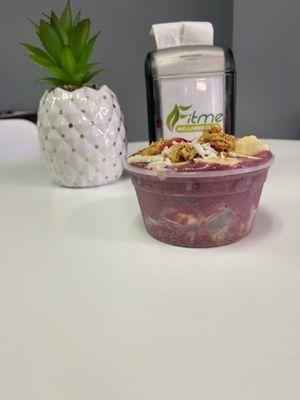 Acai bowl