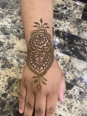 Henna design